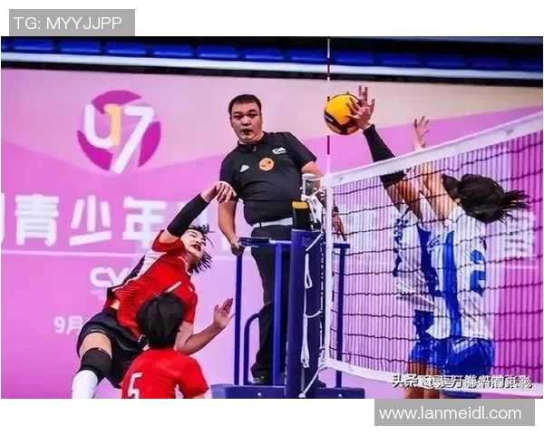 杭州排球队配合默契再创新高助力球队在全国赛场上崭露头角